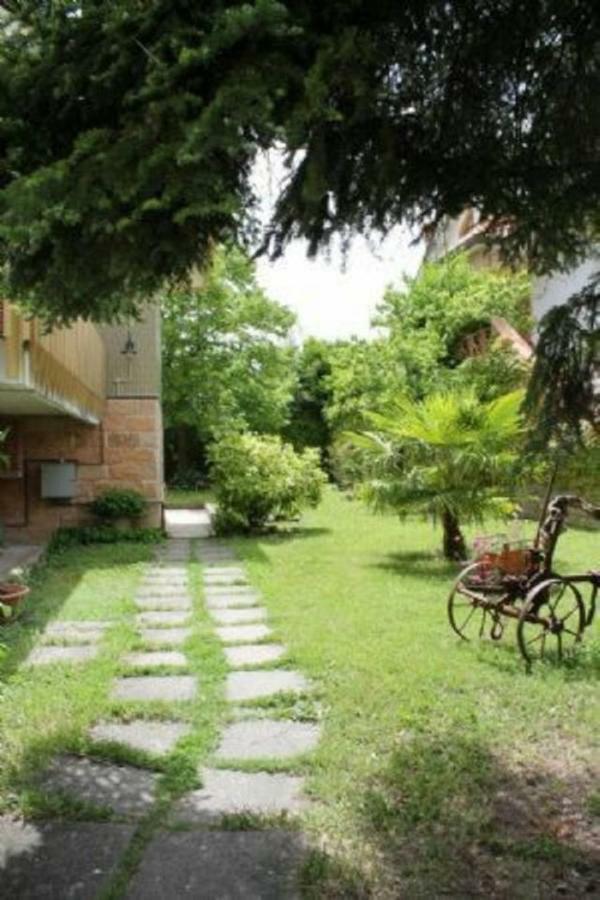 B&B Villaggio Sole スルモナ エクステリア 写真